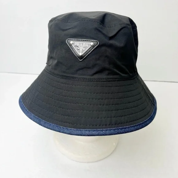 Prada bucket hat - Picture 4 of 8